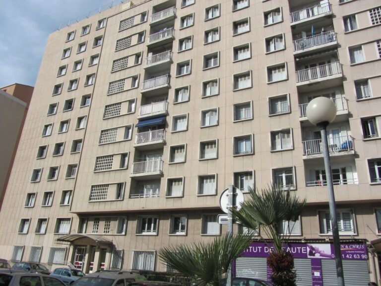 ST PIERRE  Habitat Marseille Provence  Nos groupes